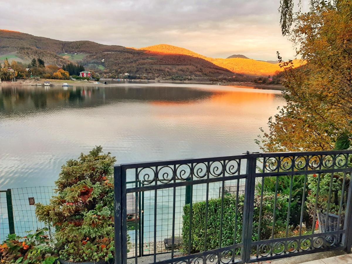 Lake House Novi Pazar Exterior photo